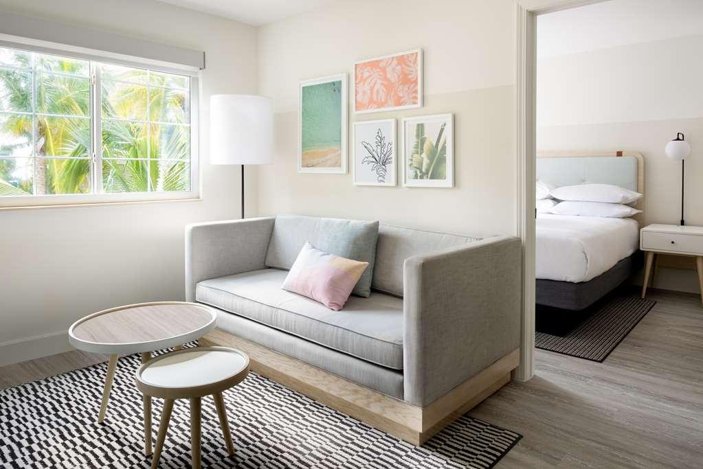 Comfort Suites Seven Mile Beach George Town Habitación foto